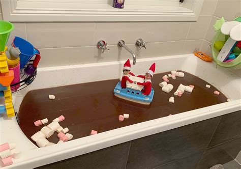 Mum Fills Entire Bath With Hot Chocolate And Marshmallows For Epic Elf On The Shelf Prank