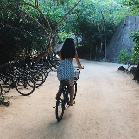 Những cô nàng hot girl không bao giờ chịu ở yên chỗ sẽ khiến bạn muốn