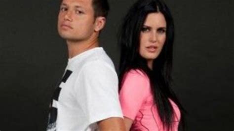 El zarpado piropo hot de Mauro Zárate a Natalie Weber tras ver su foto sexy en la playa