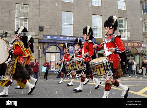 The Highlanders 4th Battalion Of The Royal Regiment Of Hi Res Stock