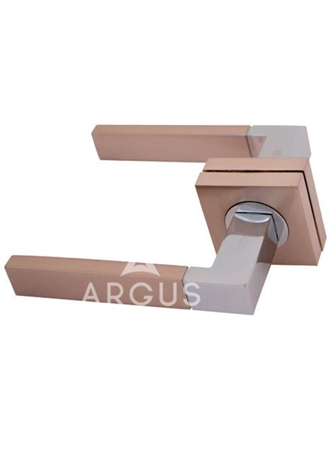 Дверные ручки для металлических входных дверей – компания «Аргус»