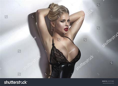 143 685 Seductive Blonde Beauty Images Stock Photos Vectors Shutterstock