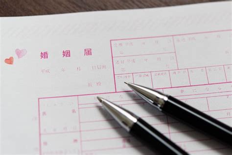 記入見本あり！婚姻届のもらい方・書き方・証人や必要書類を徹底解説