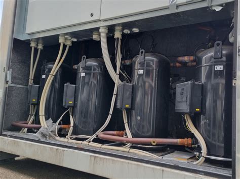 Used Climaveneta NECS/SL 0904 air cooled waterchiller R410A. - HOS BV