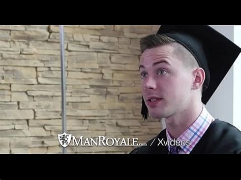 Estudiante de ManRoyale se folla al profesor para obtener una mejor calificación XVIDEOS