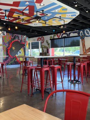 DAVES HOT CHICKEN Updated September Photos Reviews Market Place Blvd