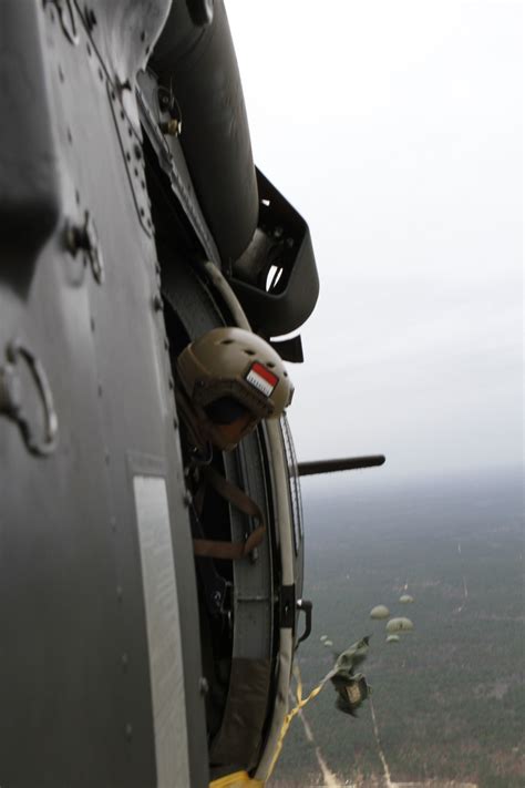 Dvids Images Earning Foreign Jump Wings Image 16 Of 20