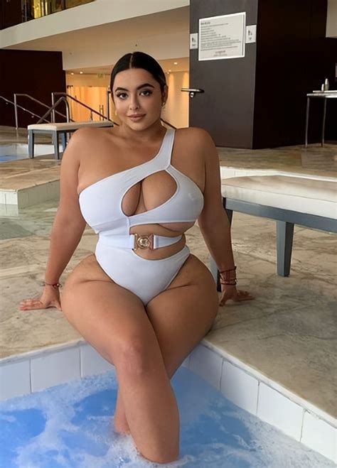 Busty Mexican Plus Size Latina Imedia