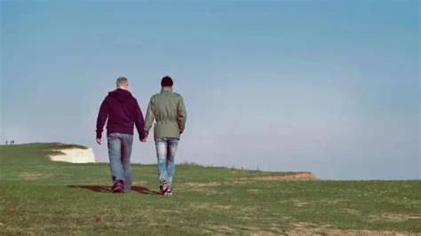 Omofobia A Cosenza Minacce A Una Coppia Gay