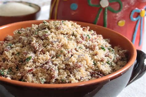 Receita de Paçoca de Carne de Sol Farinha de Mandioca Feita Por