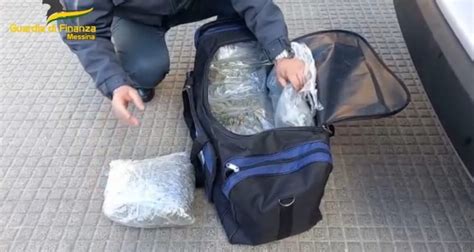 Narcotraffico Agli Imbarcaderi Di Messina Arrestato Un Corriere