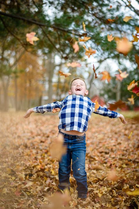 Why We Love Mini Sessions | Columbia MO Mini Sessions • Lollipop