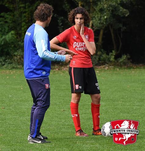 Fotoverslag Jong FC Twente Maakt Zich Op Voor Confrontatie Met ASWH