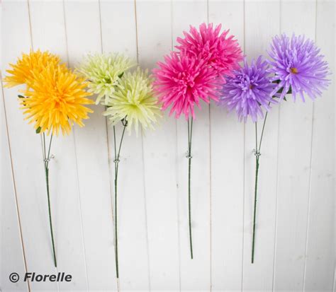 SGL PASTEL SPIKY MUM STEM 4 COLS ASS Florelle