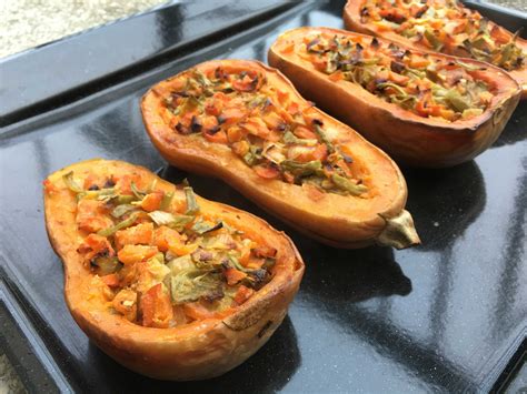 Calabaza Rellena De Verduras Y Levadura Nutricional Soy Como Como