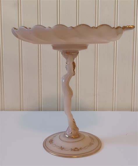 Cambridge Glass Nude Compote Dish Hand Painted Shell Shape Gold Trim Pink With Pink And Purple