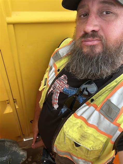 Pee Break In This Hot Box M R Peegonewild