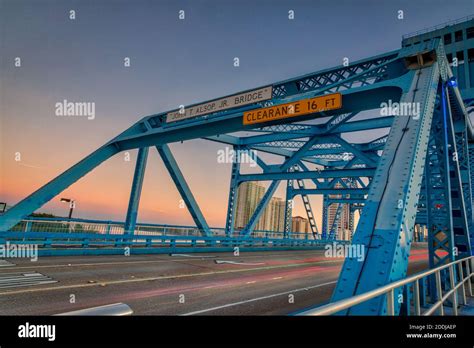Main Street Bridge Stock Photo Alamy