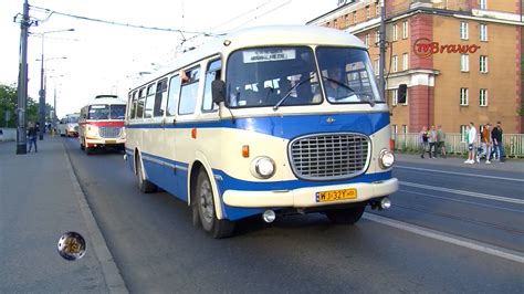 Wystawa Autobus W Na Osi Na Osi