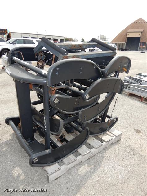 (10) Setina push bars in Topeka, KS | Item BY9932 sold | Purple Wave