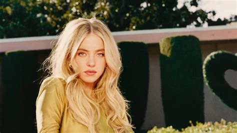 Actress Sydney Sweeney Criticises Double Standard When Women Do Nude