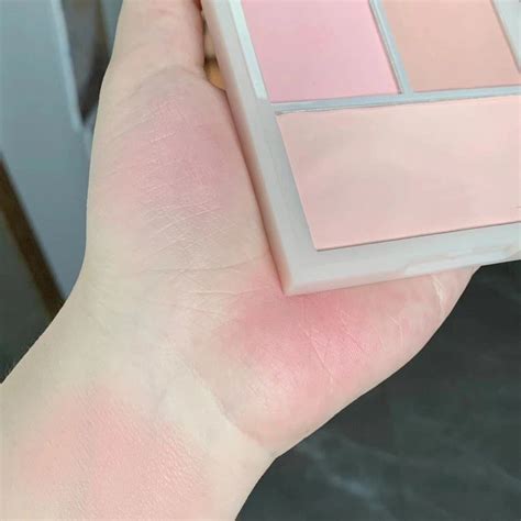Muge Leen Blush Three Color Blush Highlight Powder Peach Nude Low Saturation Blush Shopee