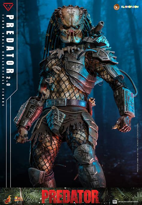 Hot Toys MMS Predator Th Scale Predator Collectible