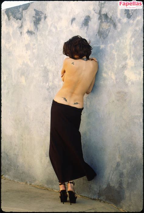 Angelina Jolie Aka Angelinajolie Nude Leaks Fapellas