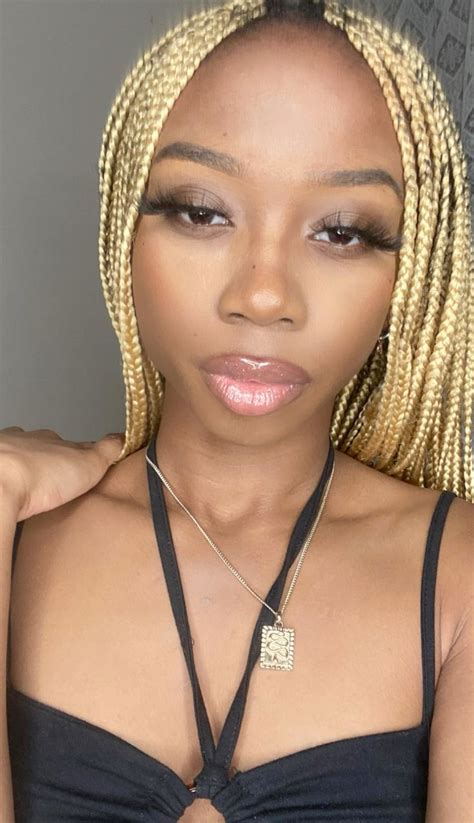 Blonde Hair On Black Women In Hair Styles Blonde Hair Looks Hair