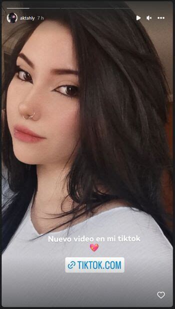 Deborekc Kaiyumiyum The Original Akali Akali Offical Nude Onlyfans The Fappening Plus