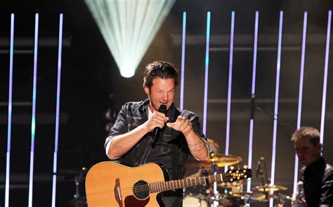 Blake Shelton Net Worth, Songs, Career, Height, Awards, And More