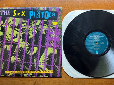 Se produkter som liknar Sex Pistols Live At Chelmsf på Tradera