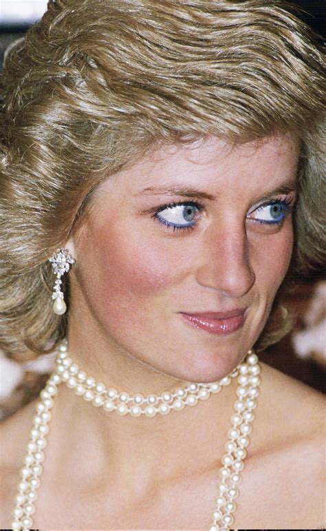 A Tribute to Princess Diana and Her Blue Eyeliner Obsession | Vogue