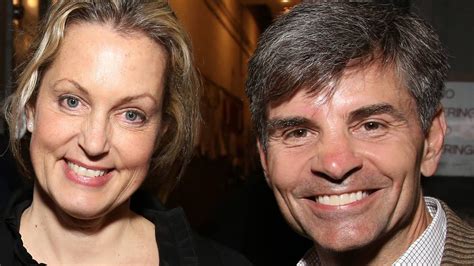 Gmas George Stephanopoulos Wife Ali Wentworth Stuns With Intimate Bed Selfie At Ny Home Hello