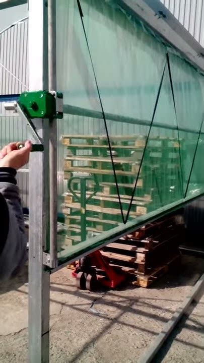 Боковой редуктор для теплицы - YouTube