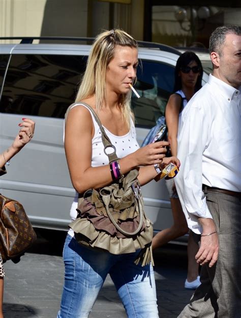 Blonde In Jeans Smoking Hotties