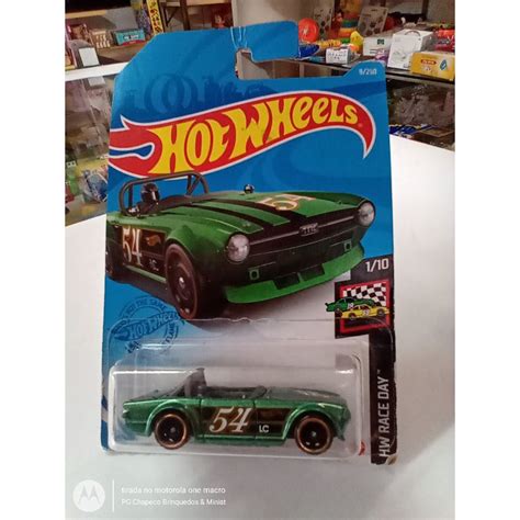 Miniatura Carro 1 64 Hot Wheels TRIUMPH TR6 1DE10 9DE250 GRX91 M7C6 Shopee Brasil