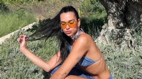 Opalona Dua Lipa Zachwyca Figur W Sk Pym Bikini Piosenkarka Jest