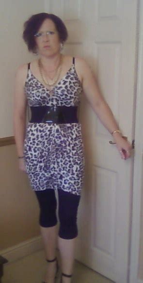 Hotlegs From Sheffield Is A Local Granny Looking For Casual Sex