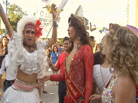 Parada Gay Em Fortaleza Papos Da Raposa