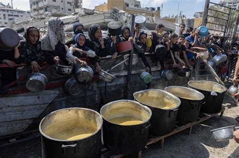 Gaza City and Surrounding Areas Officially Hit by Famine, Global Group
