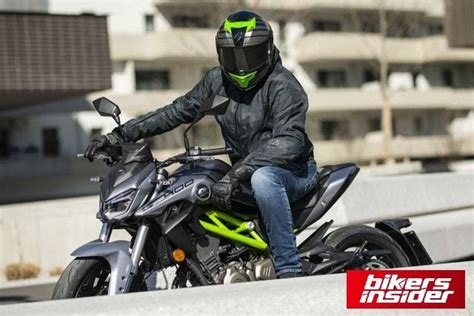 In Europe Qj Motor Introduces The Qj Srk 400 Naked Bike Artofit