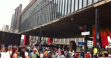 G P Blico Come A A Tomar A Paulista Para A Parada Gay Not Cias Em S O Paulo