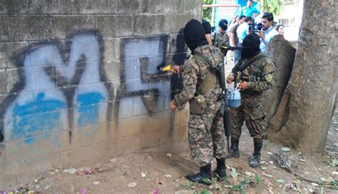 Autoridades Borran Graffitis En Cercan As De Penal De Quezaltepeque