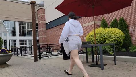 Good Ass On This Babe Grey Shorts Not Oc Short Shorts Volleyball Forum