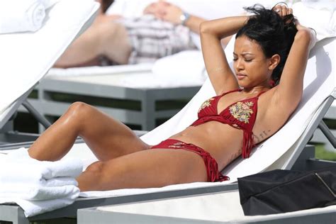 9 Hot Sexy Sarah Tran Bikini Pics