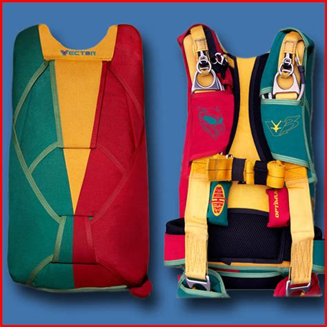 United Parachute Technologies Vector 3 / Micron Parachute Container System