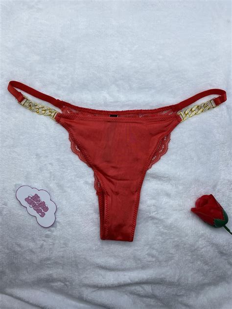 Coordinado Bikini Y Brasier Con Cadena Liso Rojo