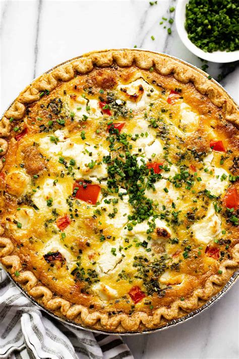 The Easiest Breakfast Quiche Recipe - Midwest Foodie