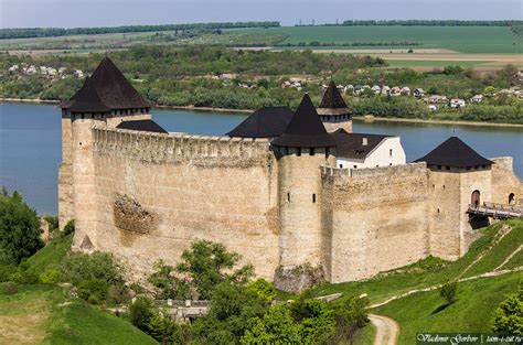 Замки и крепости Украины: Хотинская крепость | Mansions, Castle, Fortress